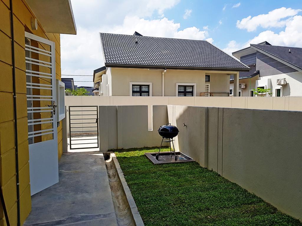Selendang In Krubong Near Std Hang Jebat, Mitc & Utem Malacca Rum bild